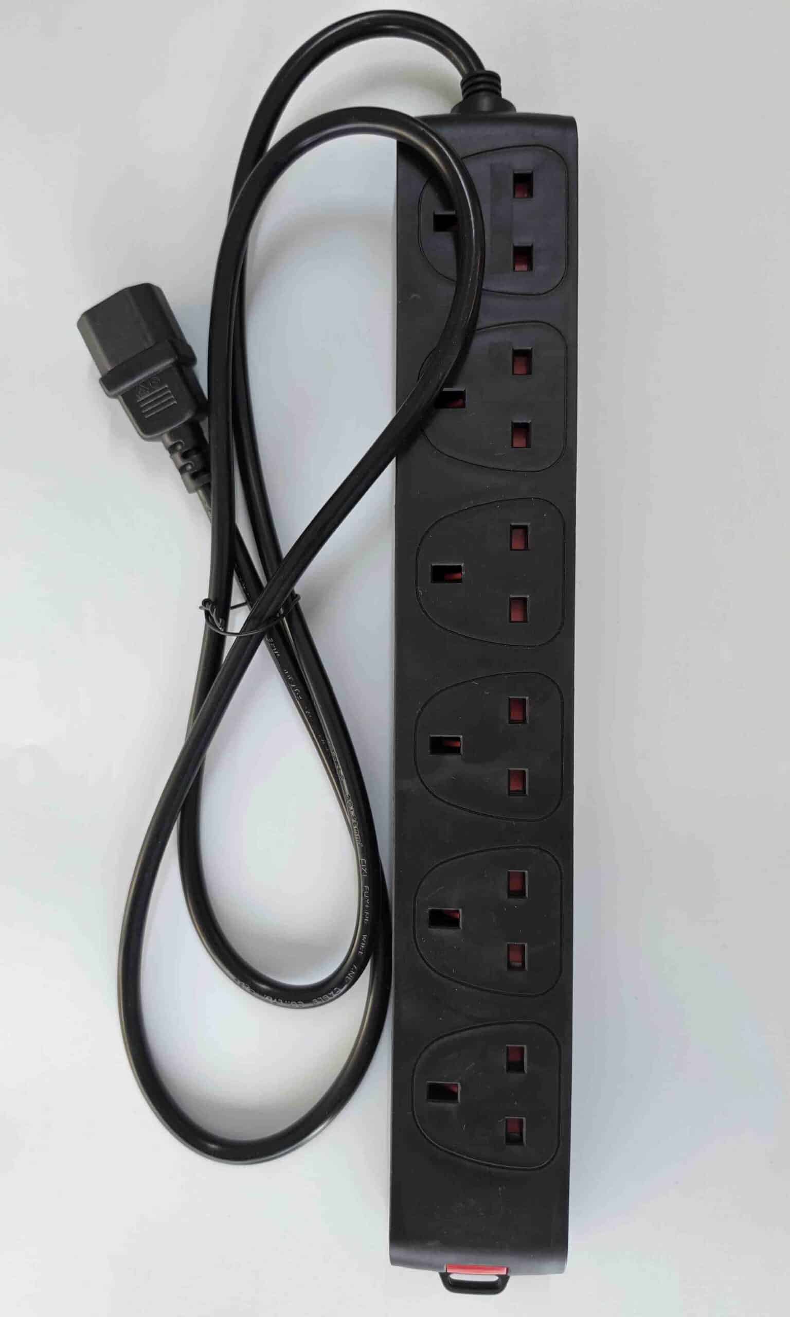 PQ-198 1.5m UK POWER STRIP 6OUTL W/IEC C14 MALE GR KABEL